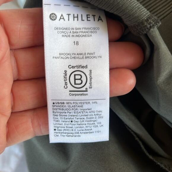Athleta ankle pants. Size 18 - Picture 4 of 5